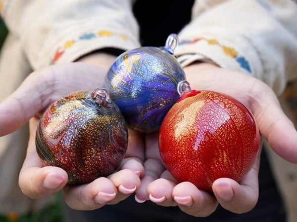 mixed color Murano glass Christmas balls